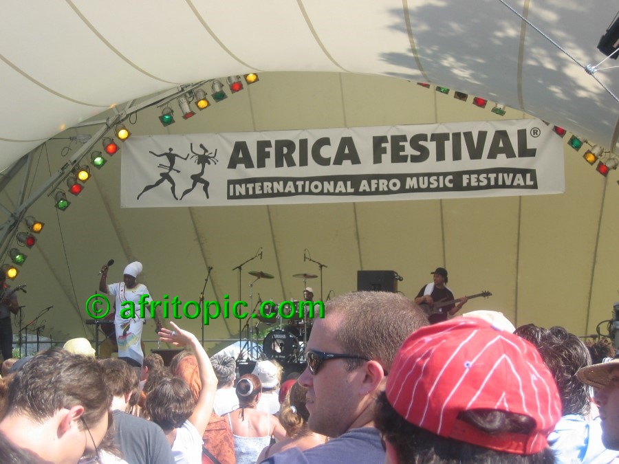 ../Images/AfricaFestival-28-29May05 194.jpg